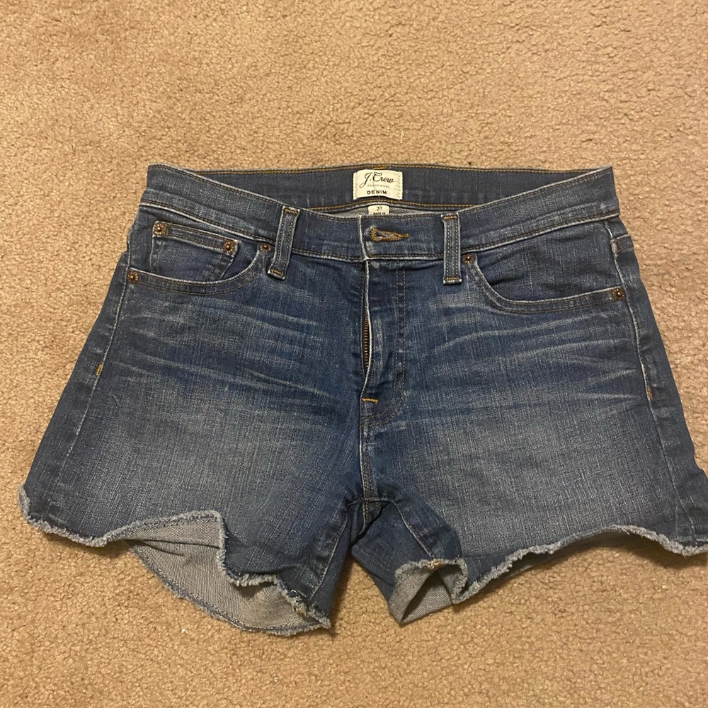 Size 27. Darker color. Good length
